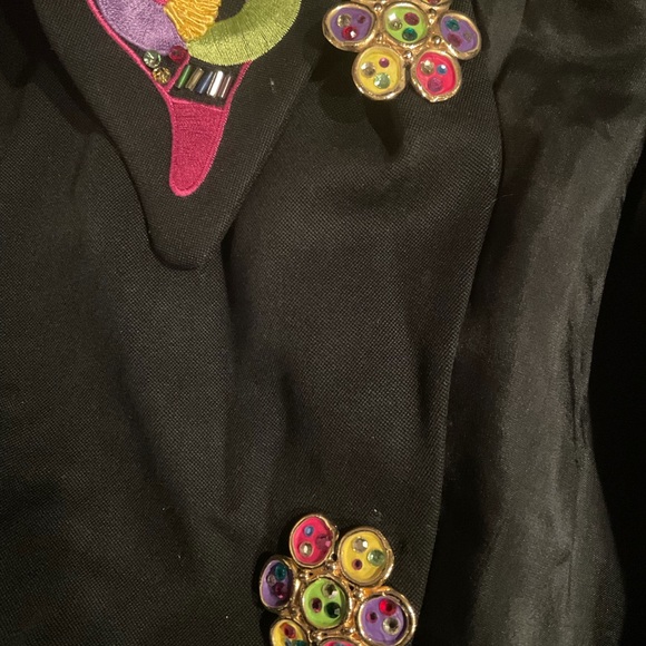 “ECAILLE” PARIS VINTAGE EMBROIDERED and BEJEWELLED BEADED BUTTON BLACK BLAZER. - Picture 10 of 16